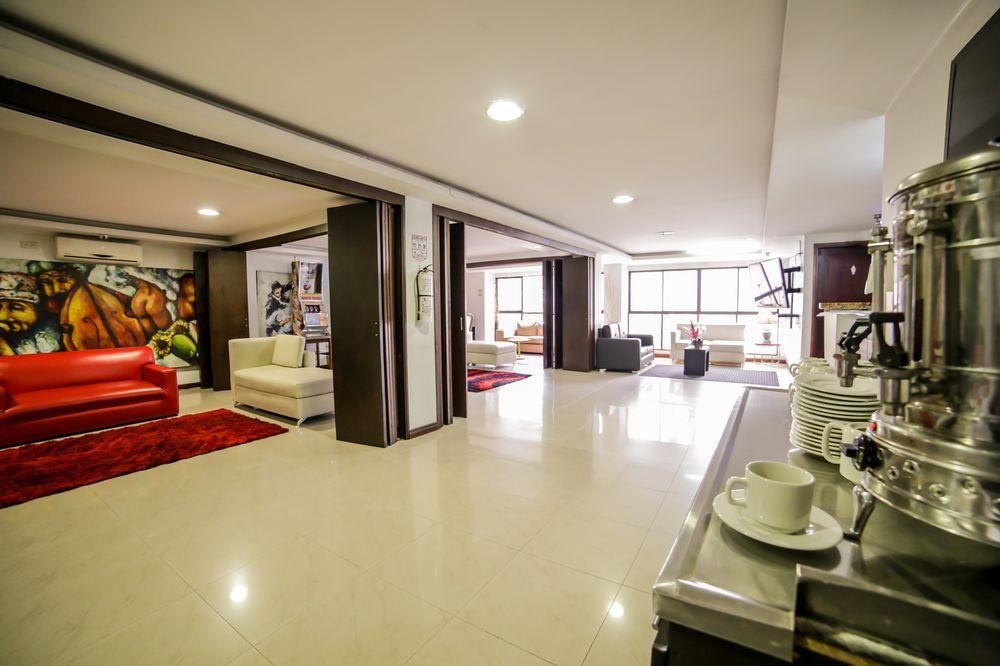 Hotel 33 Conquest ميديلين المظهر الخارجي الصورة