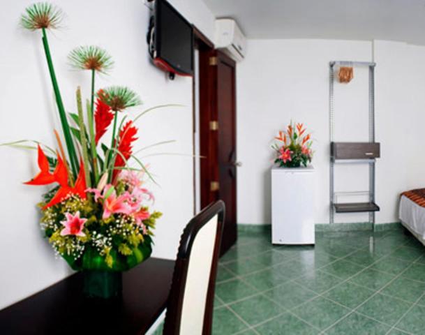 Hotel 33 Conquest ميديلين المظهر الخارجي الصورة