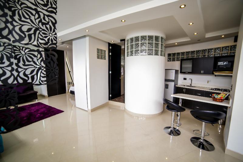 Hotel 33 Conquest ميديلين المظهر الخارجي الصورة